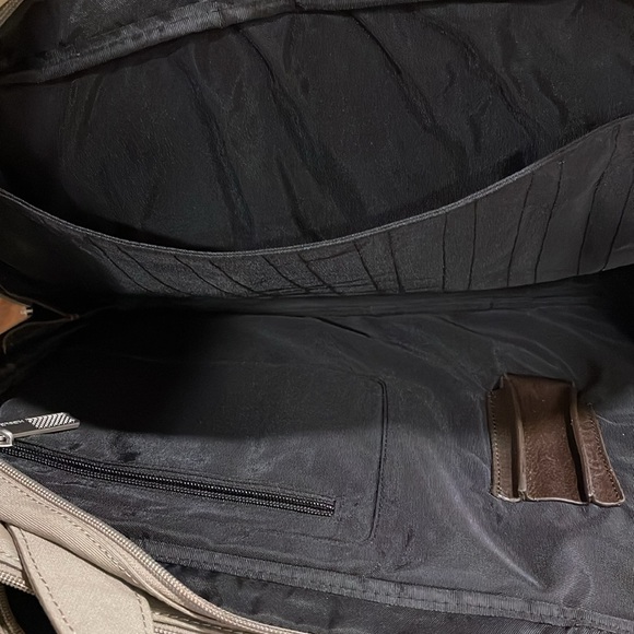 Hlaska Radiant Briefcase Laptop Bag with Shoulder Strap - Picture 9 of 10